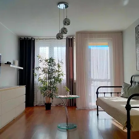 Duze Mieszkanie Na Wylacznosc - 3 Pokoje Na Parterze Gdynia Exterior photo