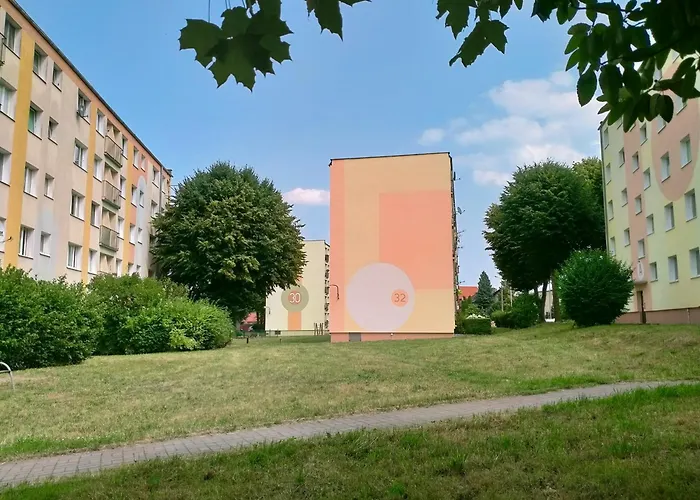 Duze Mieszkanie Na Wylacznosc - 3 Pokoje Na Parterze